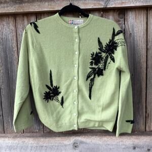 VTG 1964 World's Fair MODESTO  pistachio green beaded black flowers lambswool?